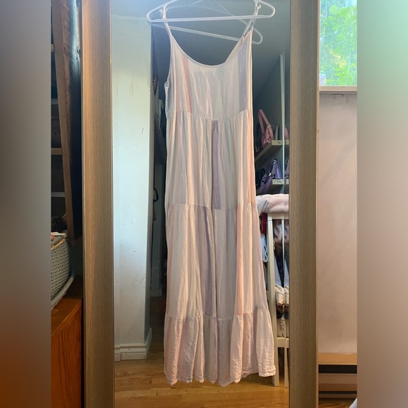 Pastel Linen flowy Summer Dress - Picture 5 of 7